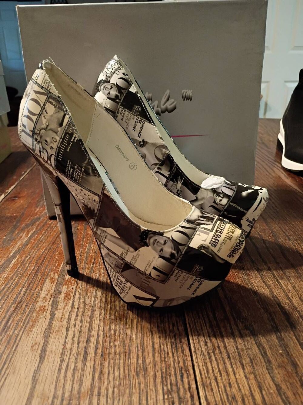 New Sz 6 Black Cream Newspaper Magazine Platform Stilettos High Heel Pump Shoes
